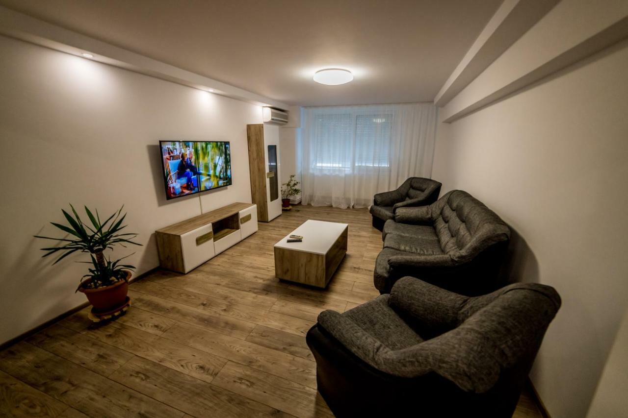 Apartament Sorina Maria Apartment Дева Екстериор снимка