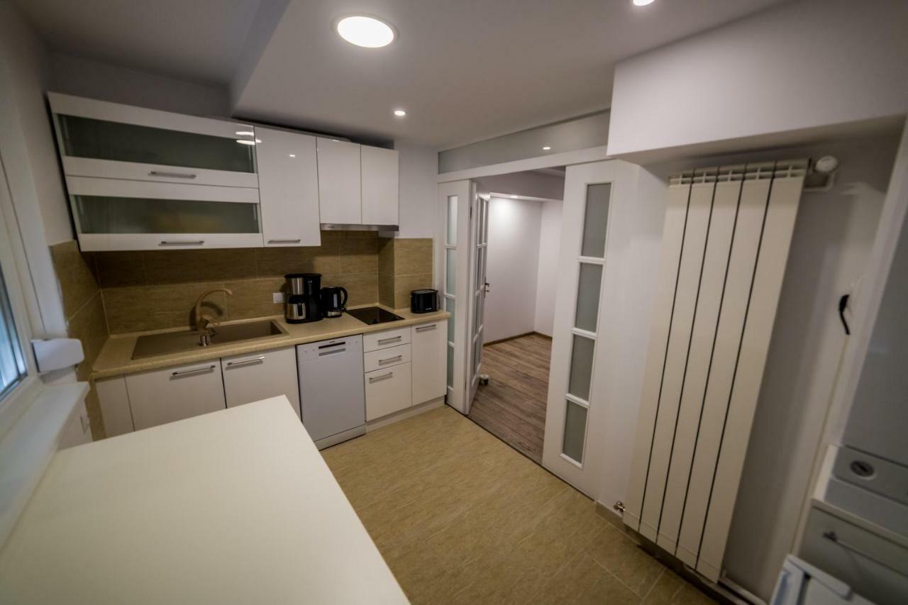 Apartament Sorina Maria Apartment Дева Екстериор снимка
